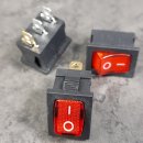 3 St&uuml;ck Mini-Wippschalter 3pol E/A AC250V/6,5A rot